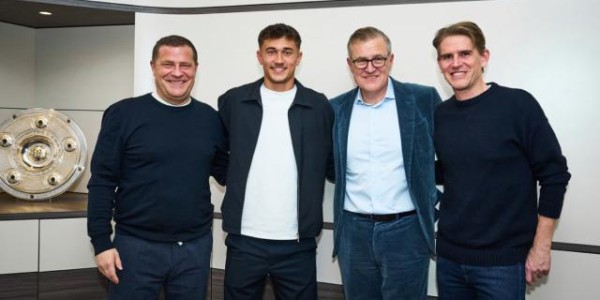 天博中国入口-官方：19岁德国中场比朔夫加盟拜仁，今夏报到