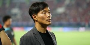 津媒：南基一目前帅位压力极大，其换人调整要为失利负责