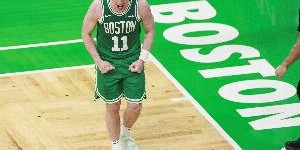 美记：如果普理查德留队新赛季他将打首发 A-西蒙斯担任替补