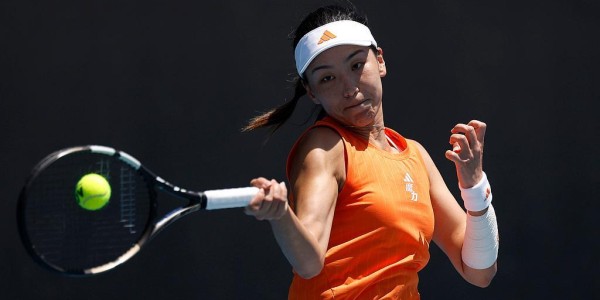 天博官方网站-奖金155万！王欣瑜澳网2-1绝地逆转：中国莎娃宠粉，又美又能打