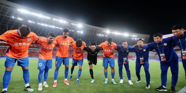 天博中国入口--6分首战即决战，韩鹏李金羽同室操戈，首发呼之欲出，泰山开门红