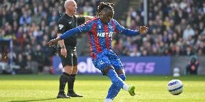 记者：埃泽将进入欧协联附加赛名单，他堪称职业精神的典范