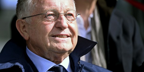 天博体育平台-队报：里昂前主席参加里昂市长选举，得票率36.8%成功晋级第二轮