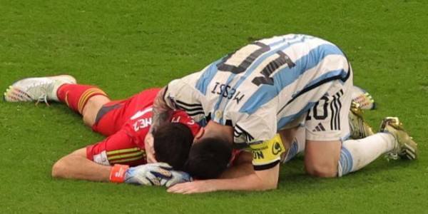 天博官方通道-惊心动魄点球战：大马丁不敢看最后一罚，恩佐致歉