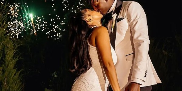 天博官方通道-恭喜！火箭32岁3D王牌大婚：与妻子相恋11年，抚养5个孩子