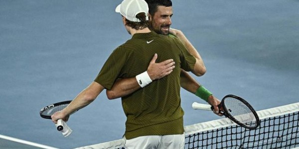 天博官方网站-天王不老！用最热血的方式闯进澳网决赛，德约还能纵情燃烧